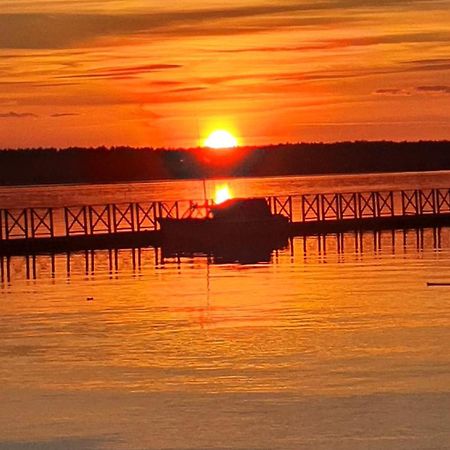 Arsunda Strandbad Sjoesunda Vandrarhem المظهر الخارجي الصورة